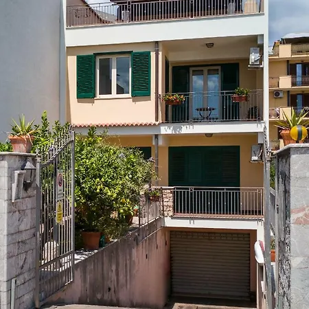 Casa Don Vincenzo 洛卡卢美拉